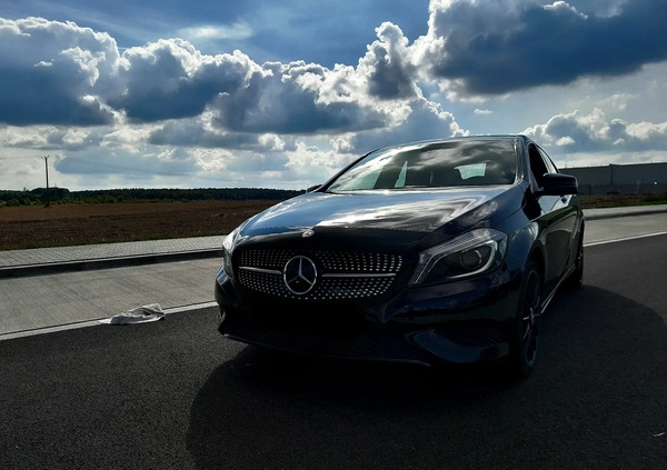 Mercedes-Benz Klasa A cena 59800 przebieg: 124000, rok produkcji 2015 z Mosina małe 254